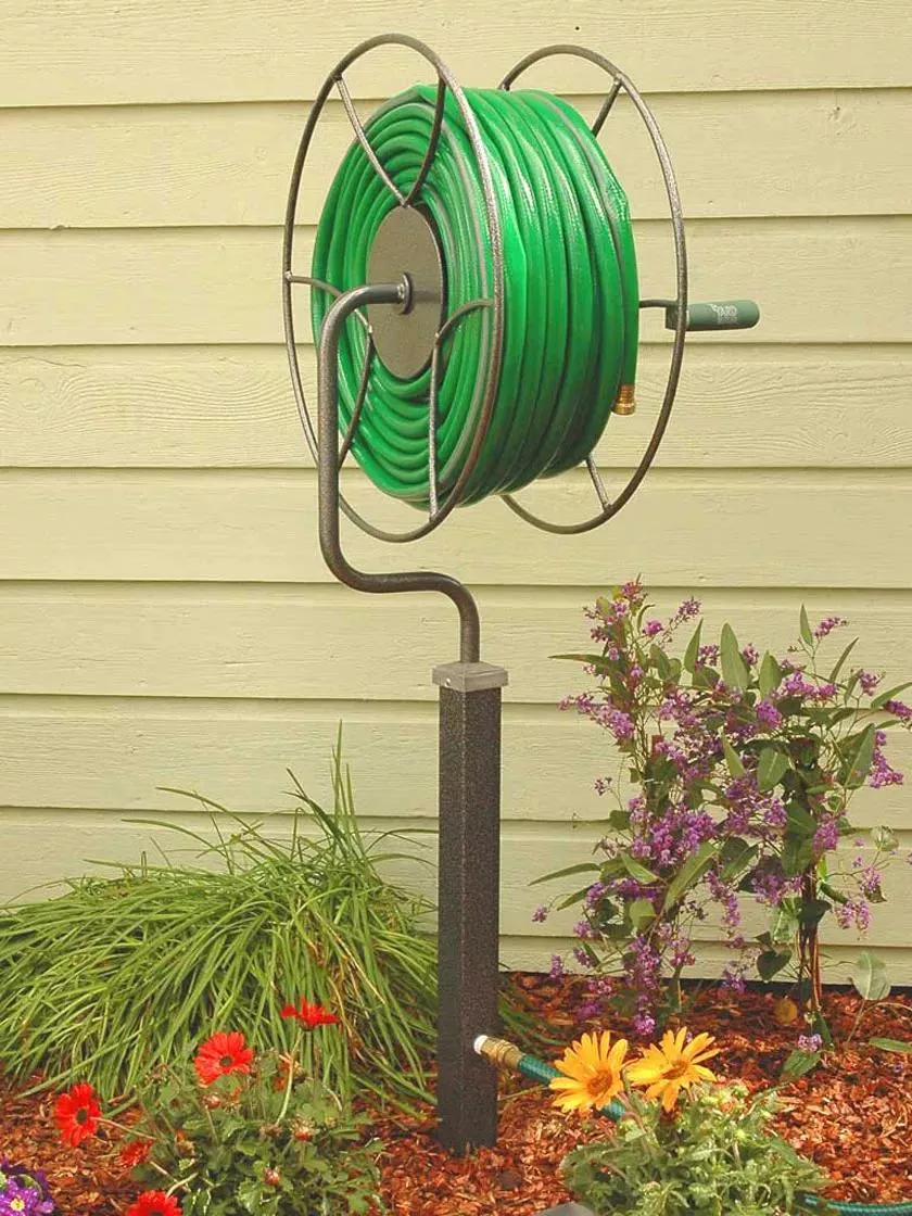 yard-butler-free-standing-swivel-reel Yard Butler Free Standing Swivel Reel